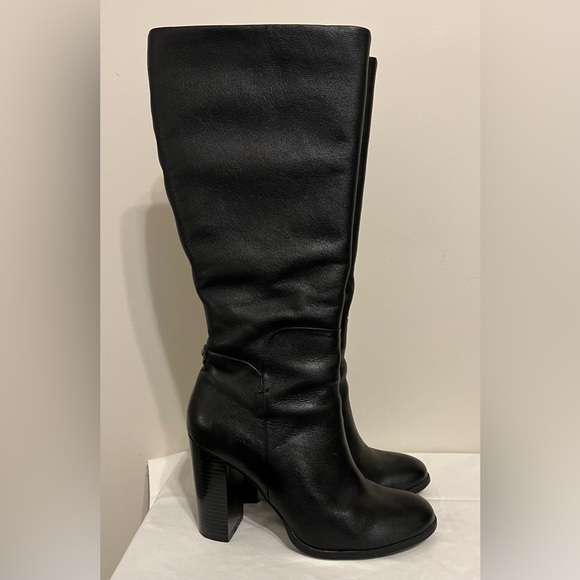 EUC LIZ & CO Women’s Black Leather Boots; Size 8.5
Approx 17” Tall, 3” Heels - Picture 1 of 14